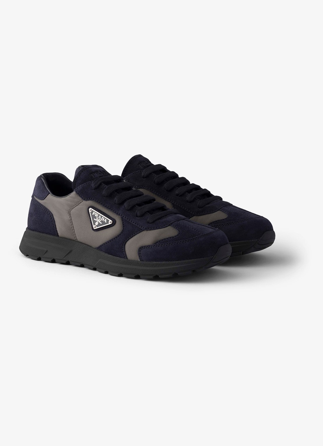 Prada Re-Nylon sneaker met suède details - voorkant 3 donkerblauw