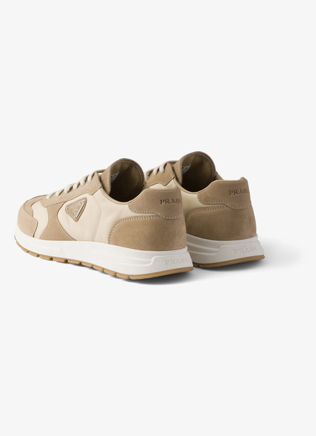 Prada Re-Nylon sneaker met suède details - achterkant 7 beige