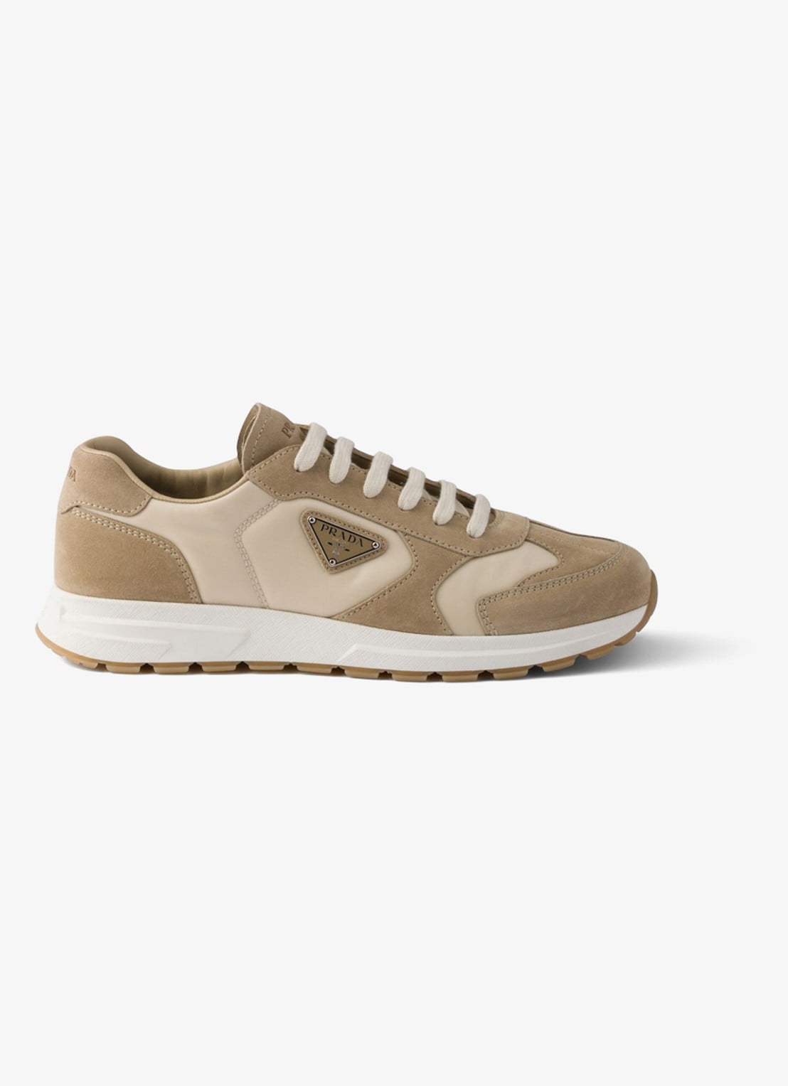 Prada Re-Nylon sneaker met suède details - voorkant beige