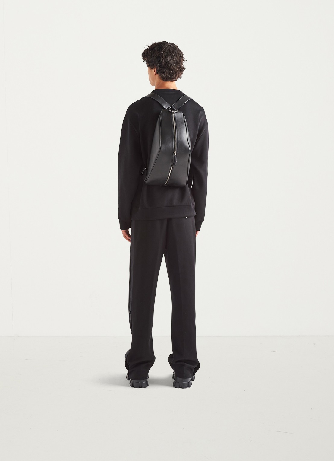 Prada Re-Nylon sweater met logo - achterkant zwart