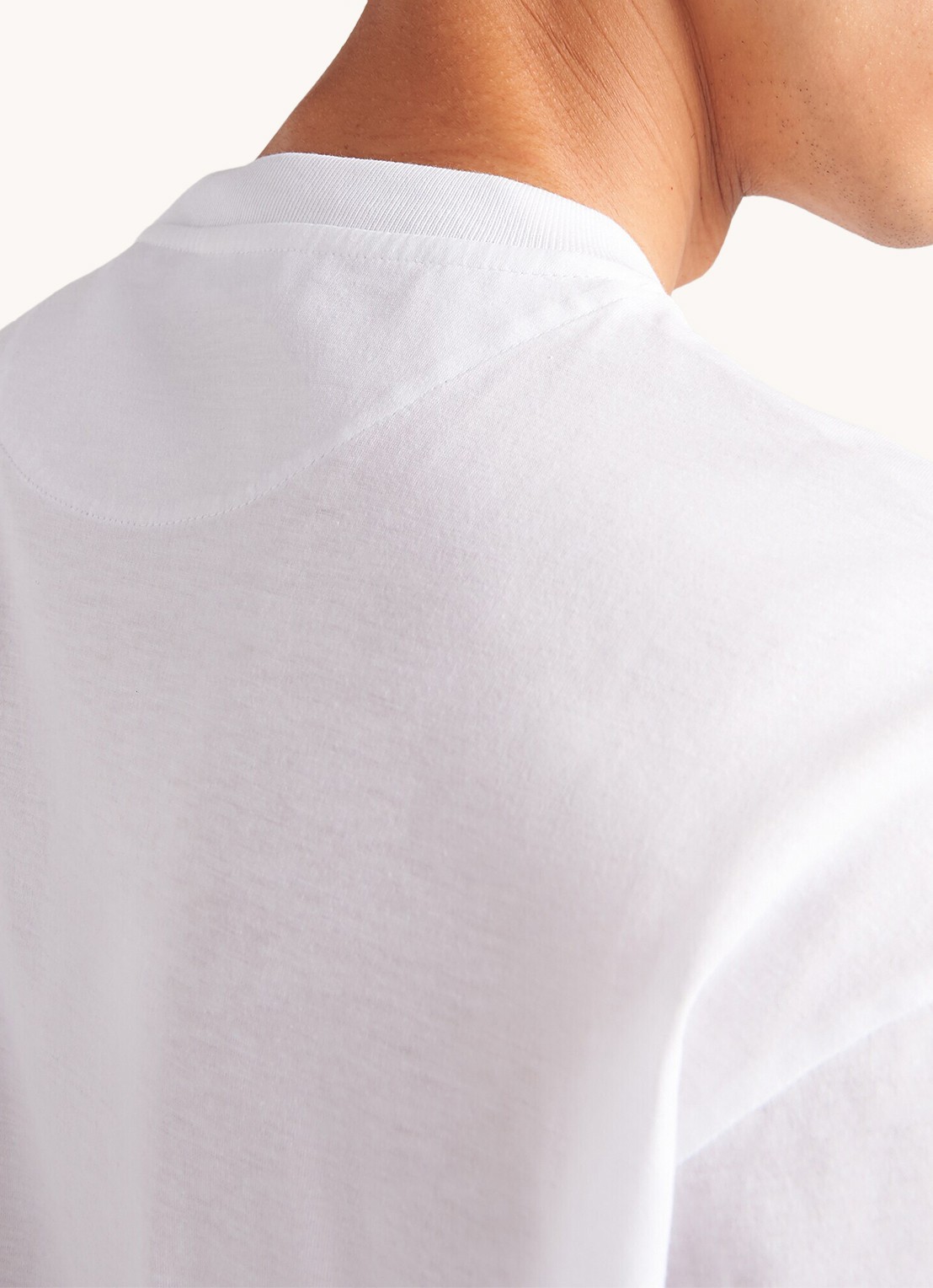 Prada Re-Nylon T-shirt met borstzak en logo - detail 5 wit