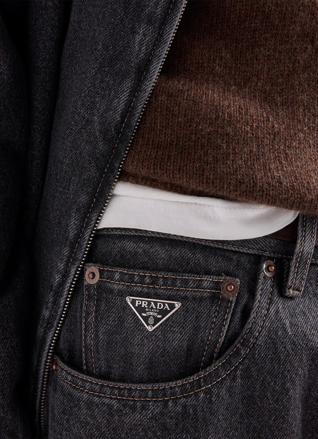 Prada Regular fit jeans met gekleurde wassing - detail 2 zwart