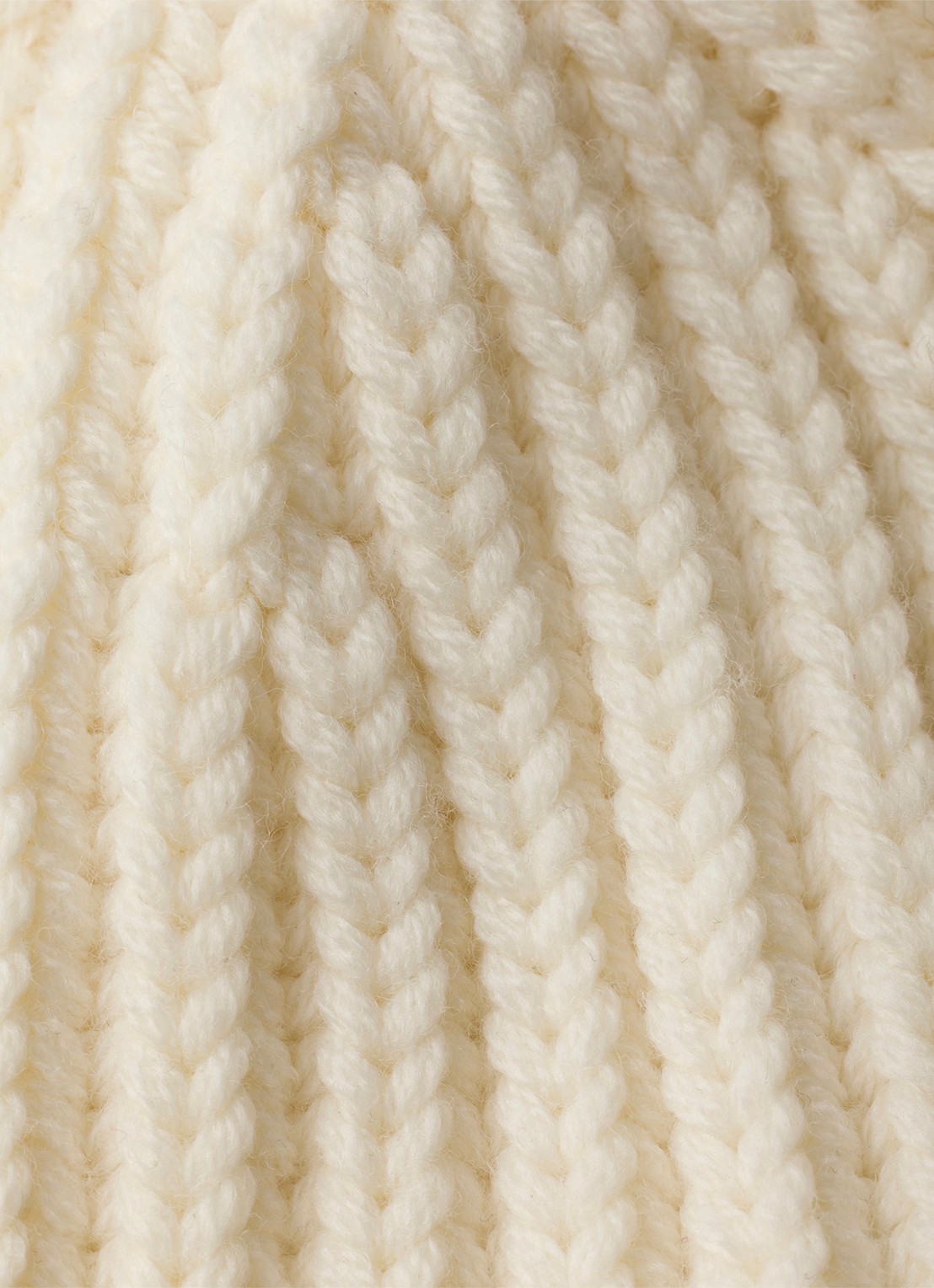 Prada Ribgebreide muts van scheerwol met logo - detail creme