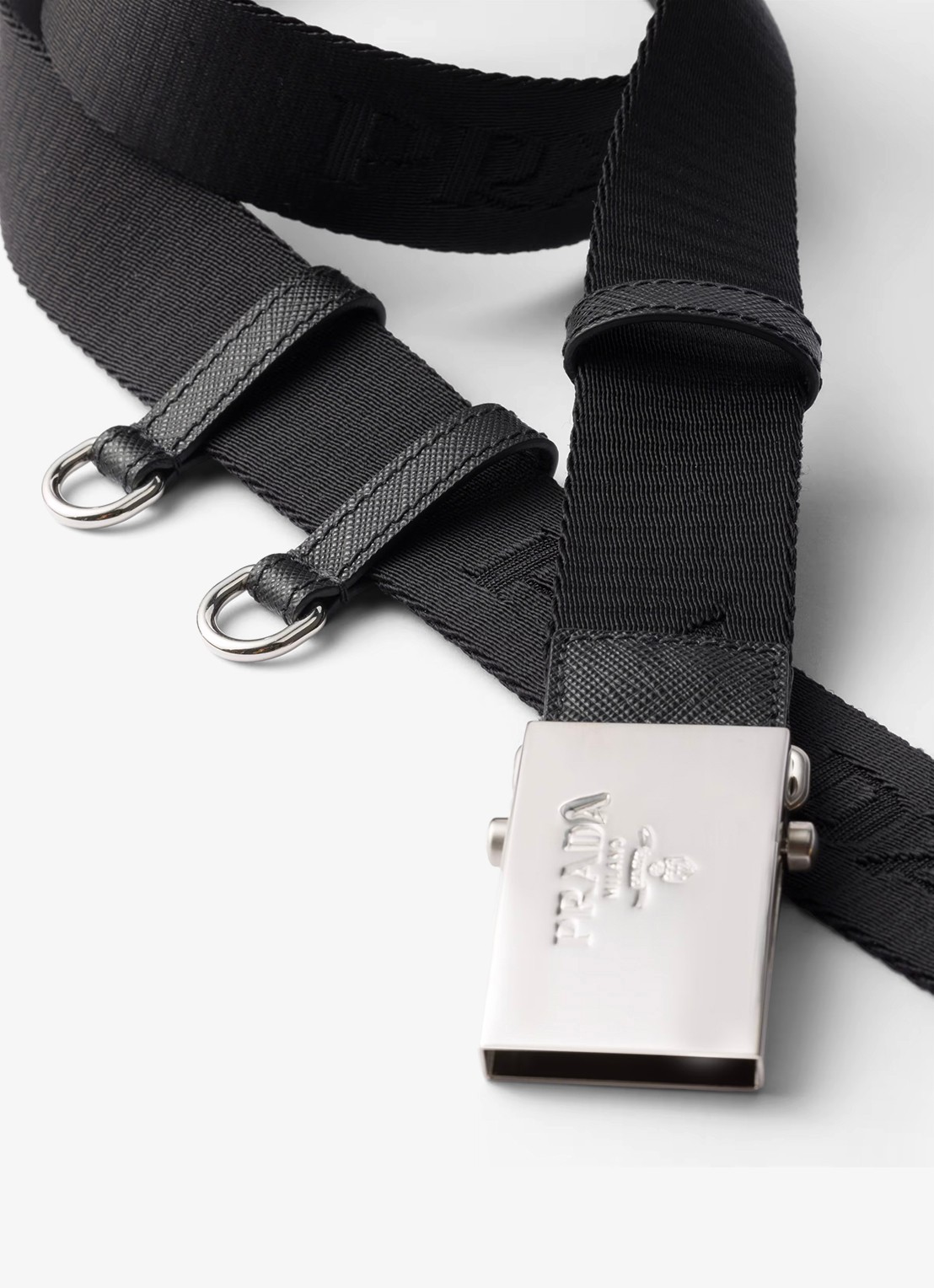 Prada Riem met logo - detail zwart