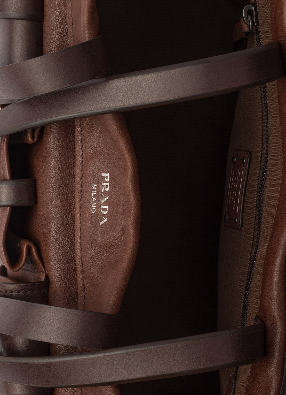 Prada Route Large schoudertas van leer - detail bruin