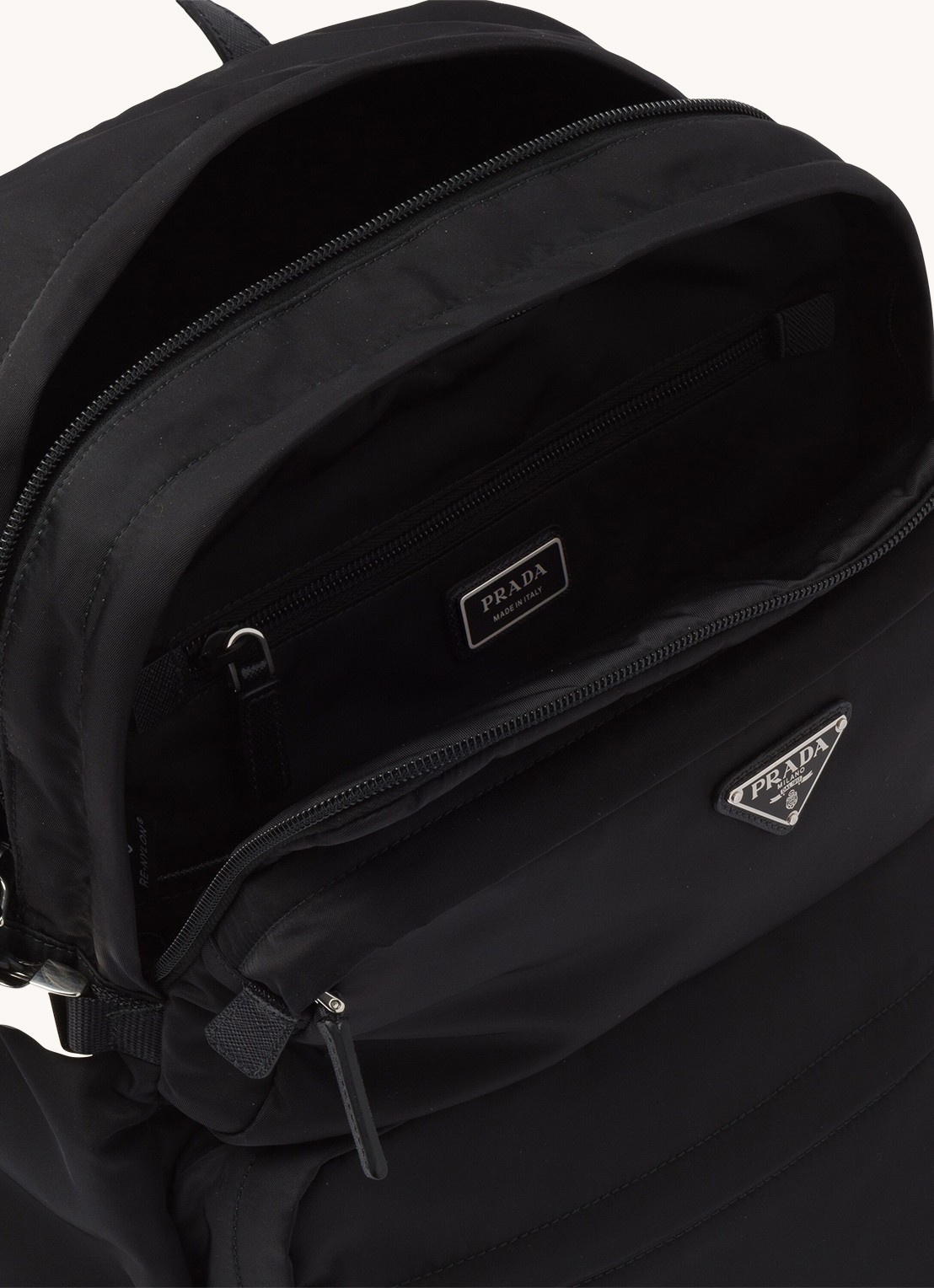 Prada Rugzak met logo - detail 3 zwart