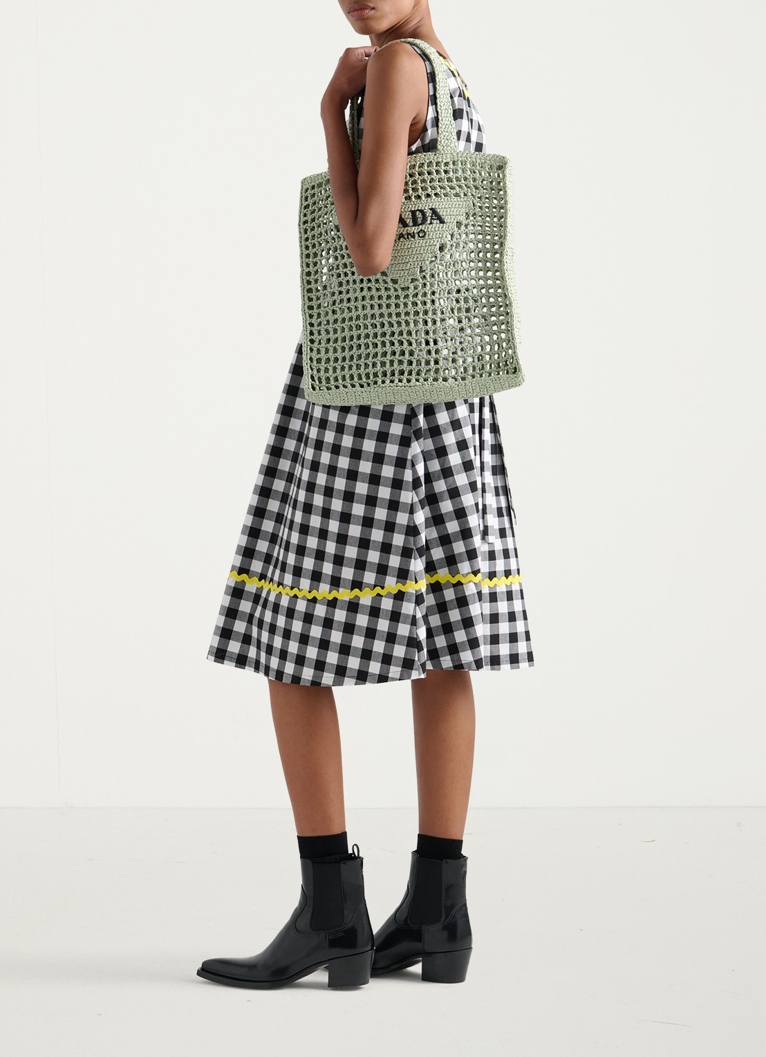Prada Shopper van raffia - voorkant 7 mint