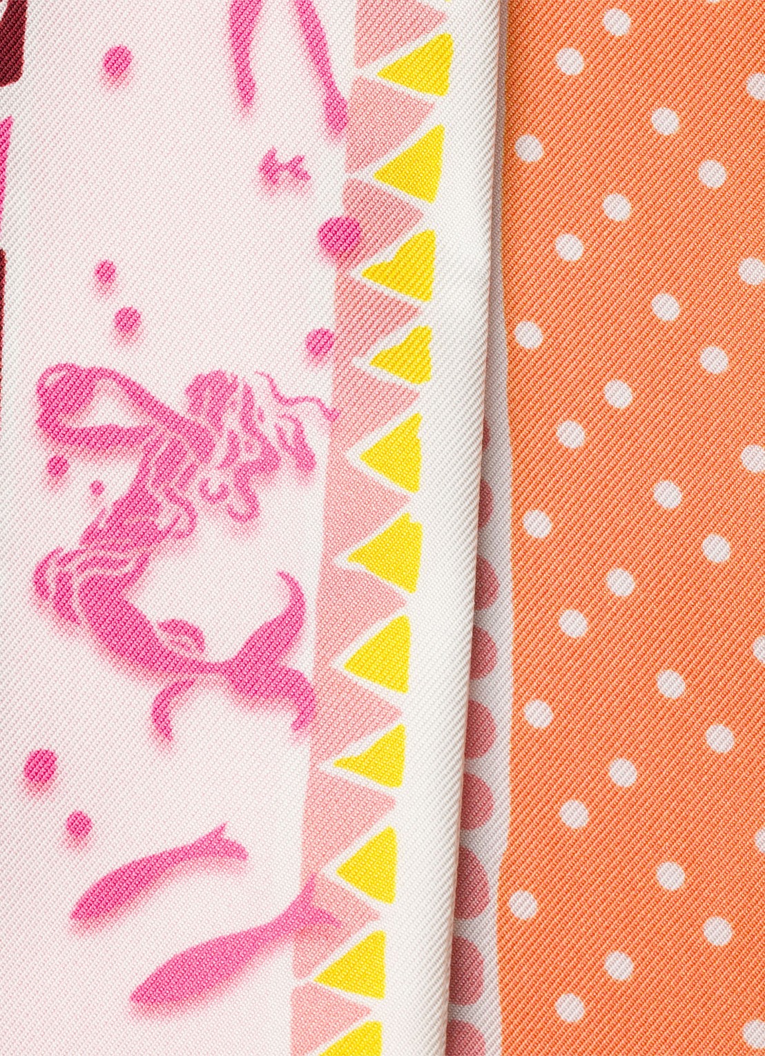 Prada Sjaal van zijde met print 85 x 6 cm - detail roze