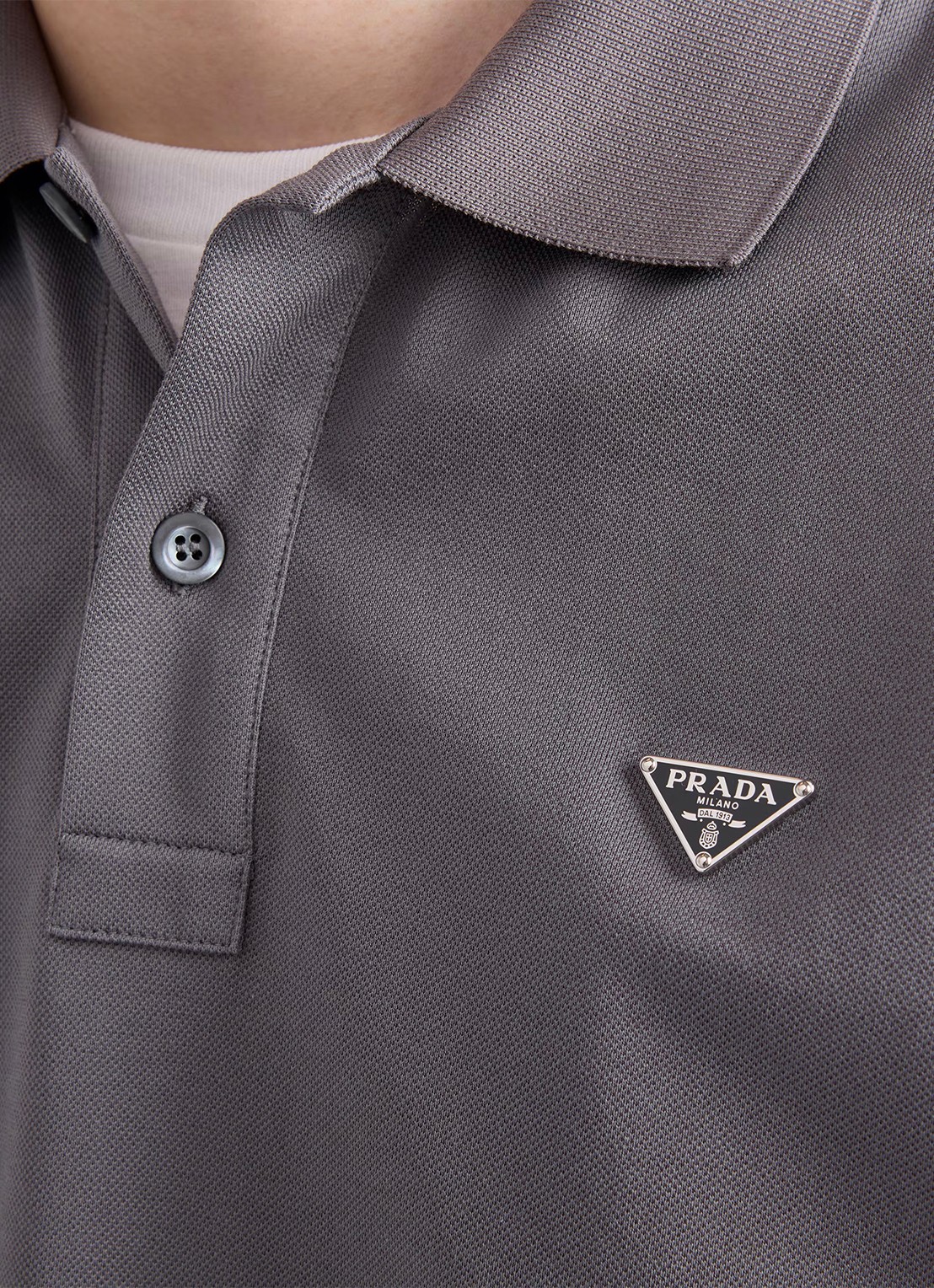 Prada Slim fit polo van piqué katoen met logo - detail 2 grijs