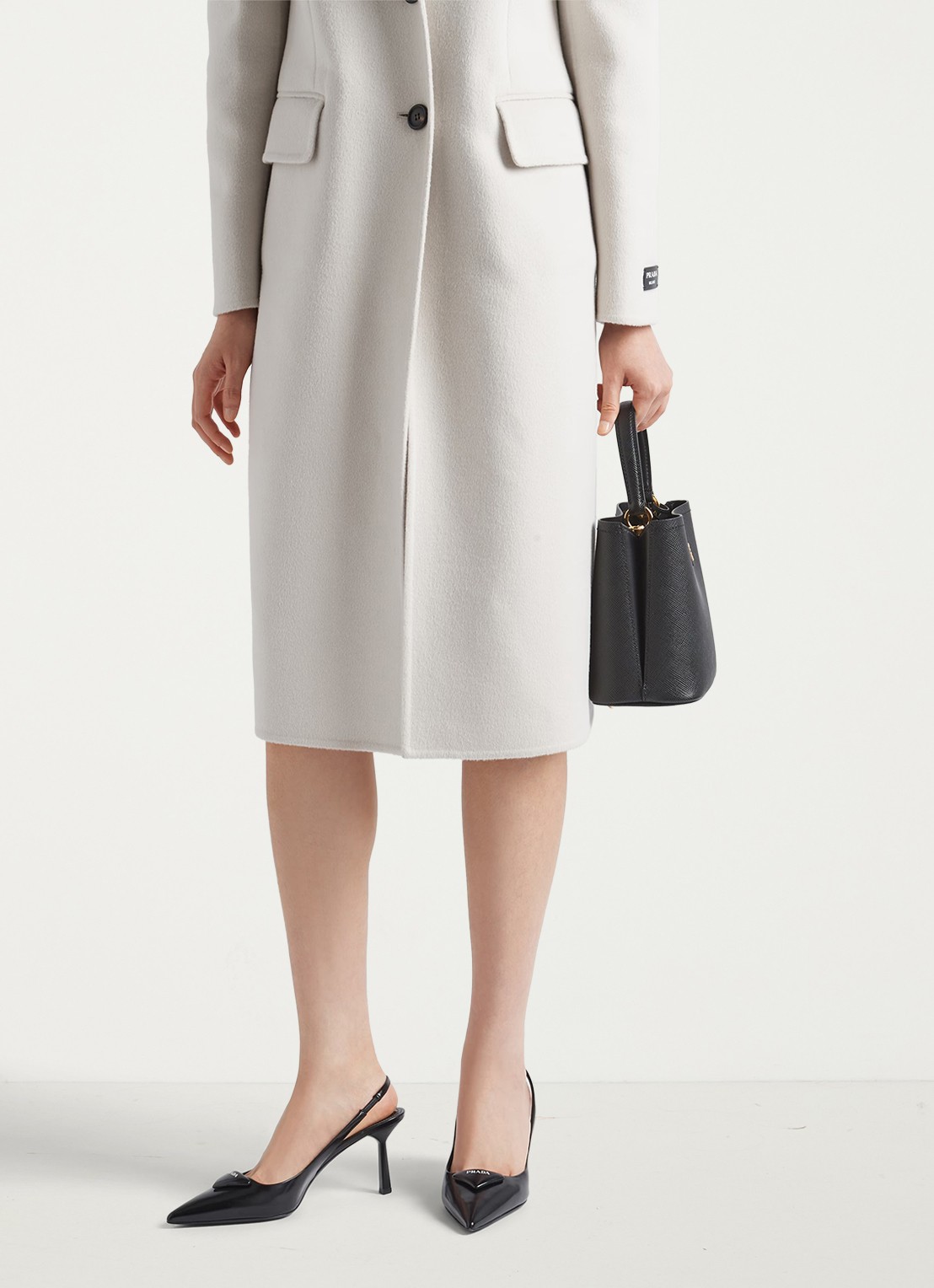 Prada Slingback van leer met logo - detail zwart