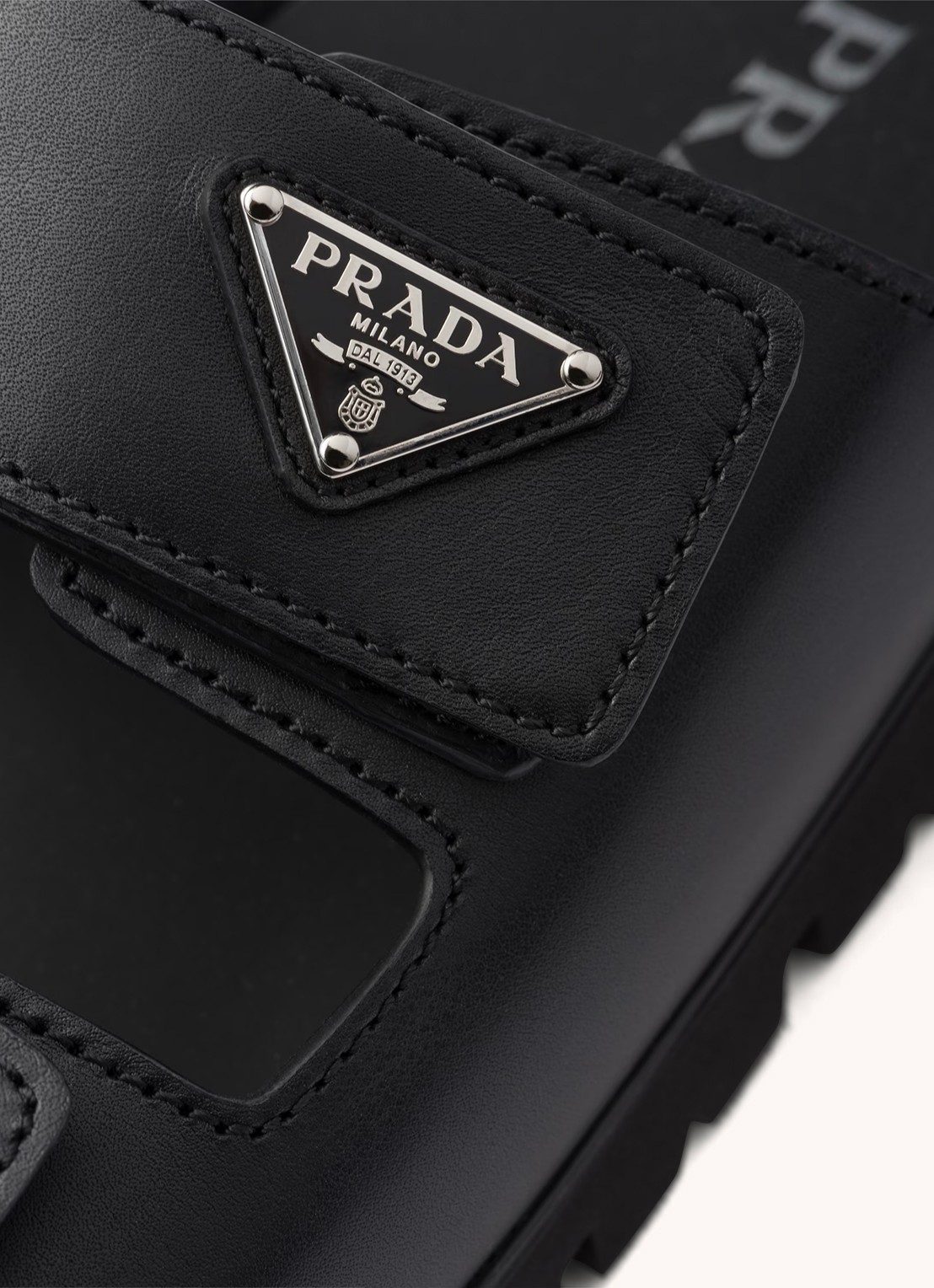 Prada Slipper van kalfsleer - detail 5 zwart