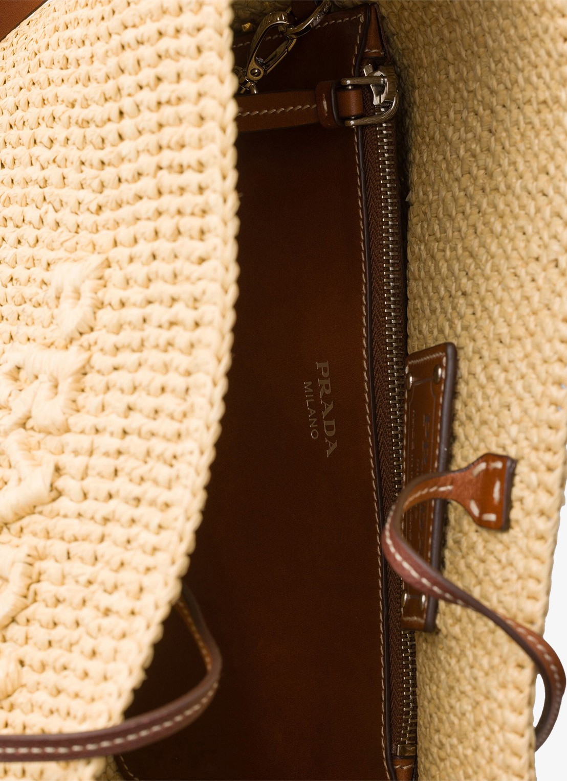 Prada Small crossbodytas van crochet met logo - detail 4 beige
