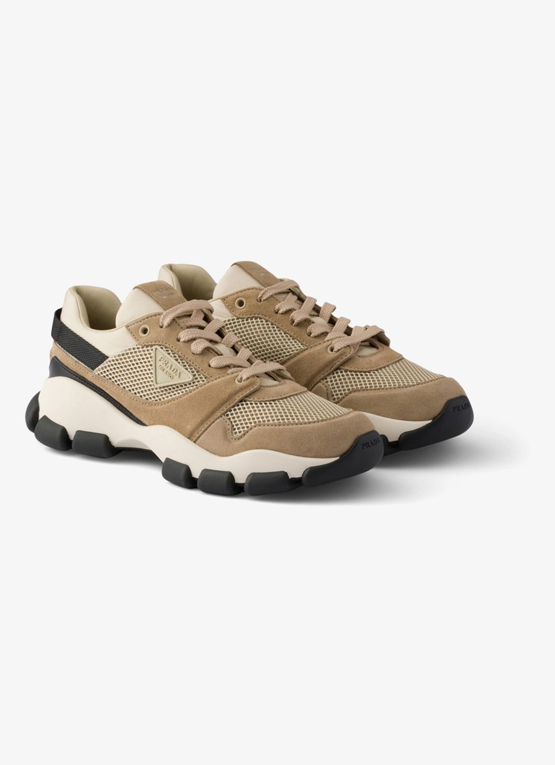 Prada Sneaker met suède details - voorkant 2 beige