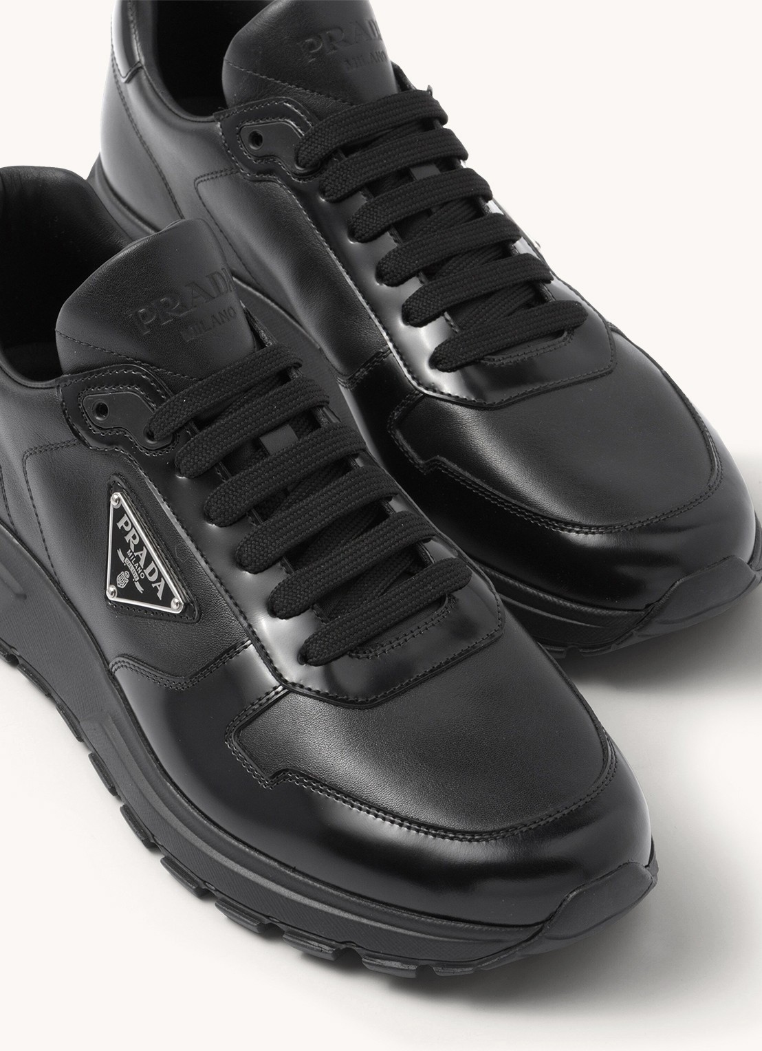Prada Sneaker van leer met logo - detail 8 zwart
