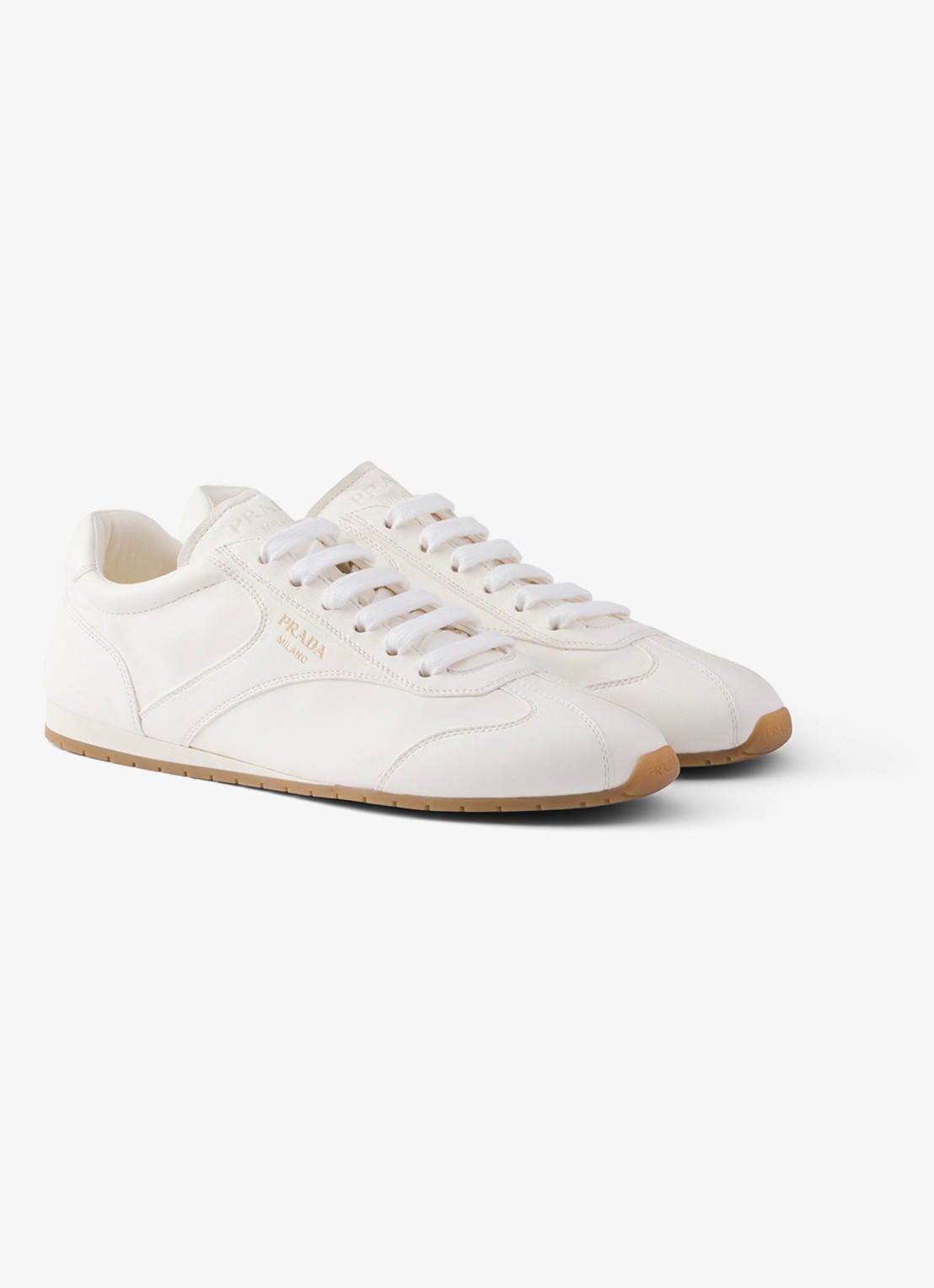 Prada Sneaker van leer - voorkant 2 gebroken wit