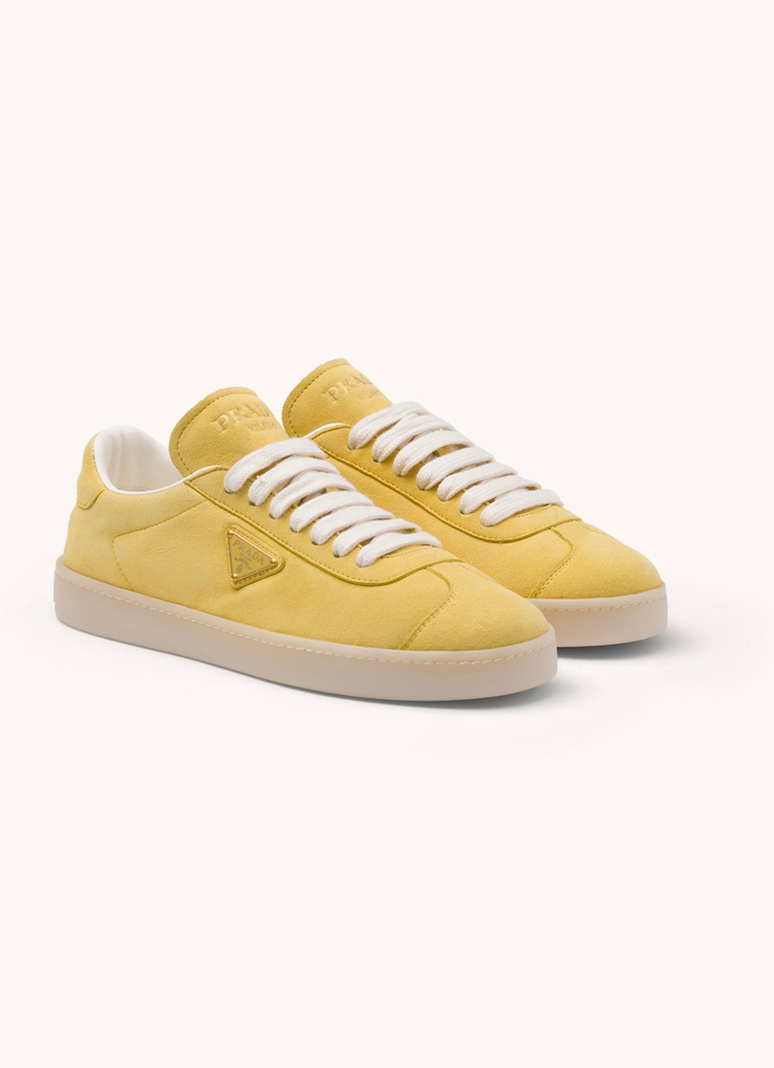 Prada Sneaker van suède - voorkant 5 geel