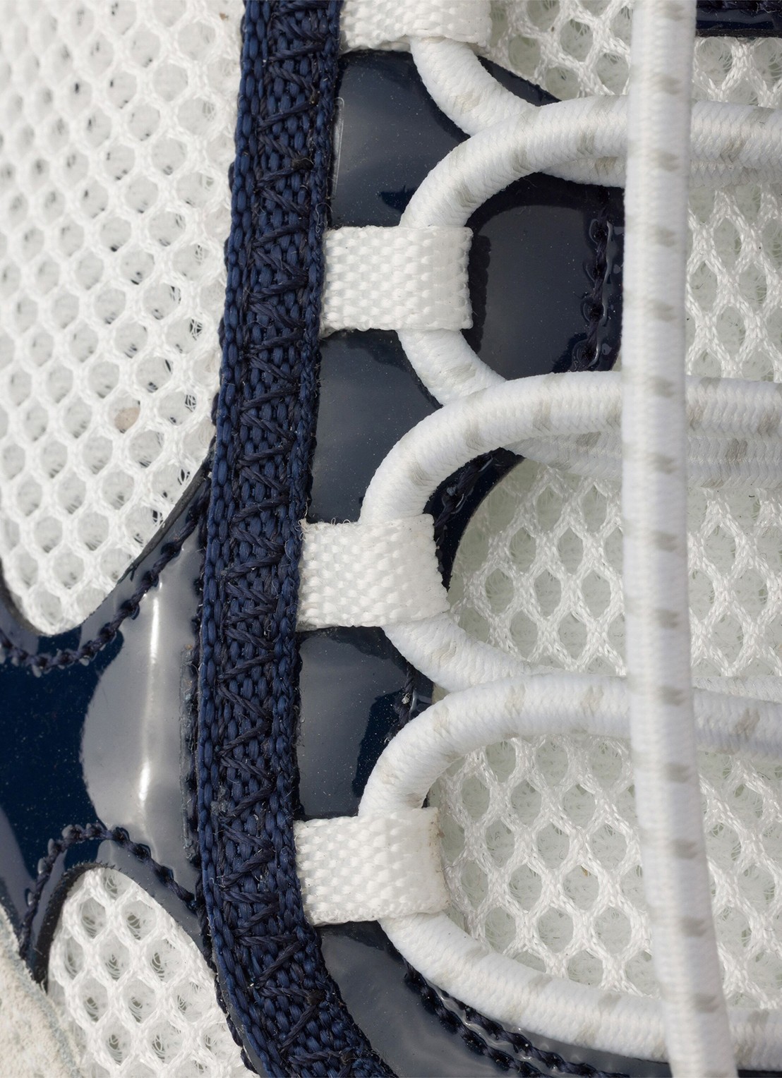 Prada Speedrock sneaker met lakleren en mesh details - detail 6 blauw