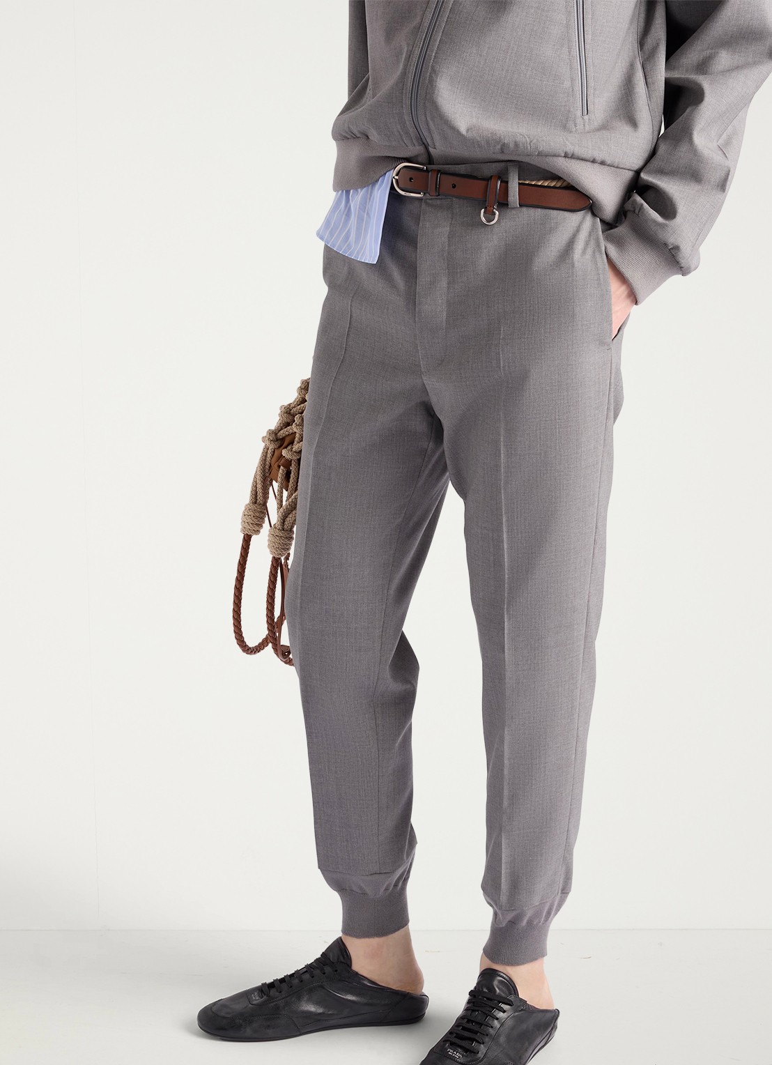 Prada Tapered fit pantalon van wol met steekzakken - detail 3 grijs