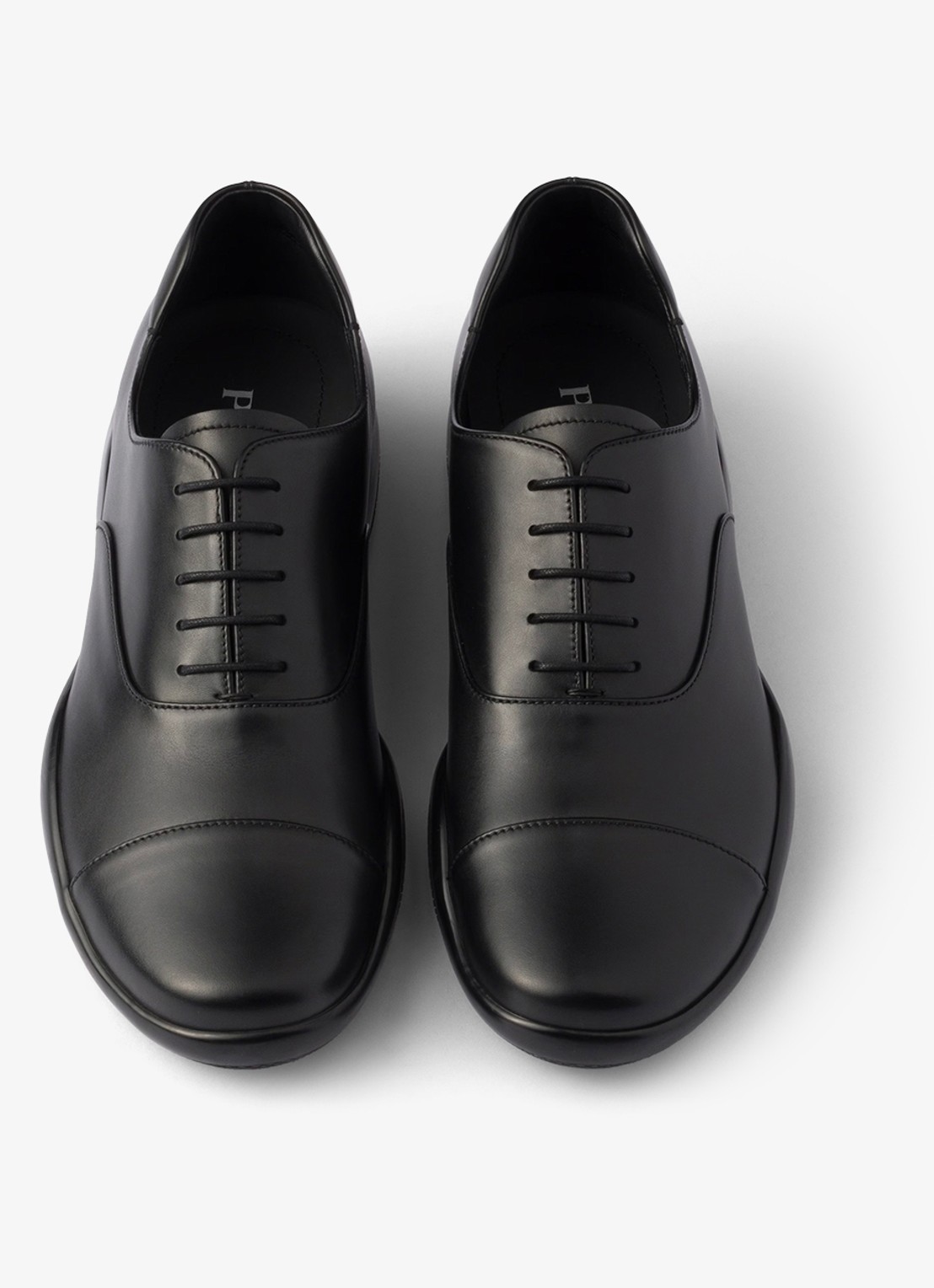 Prada Toblach veterschoen van leer - detail 3 zwart
