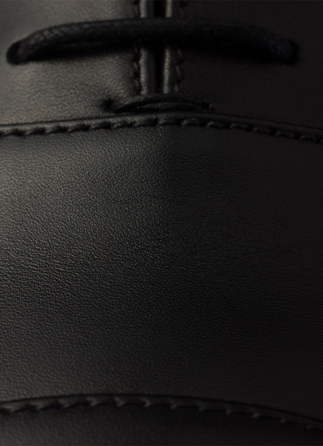Prada Toblach veterschoen van leer - detail 4 zwart