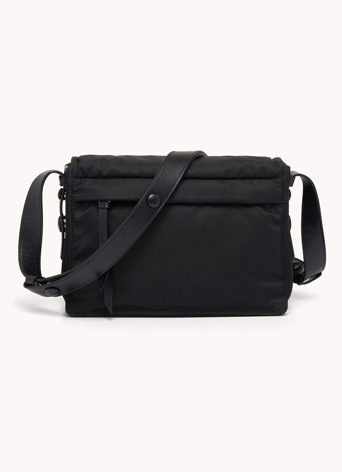 Prada Traveller Re-Nylon Small gewatteerde schoudertas met leren details - detail zwart