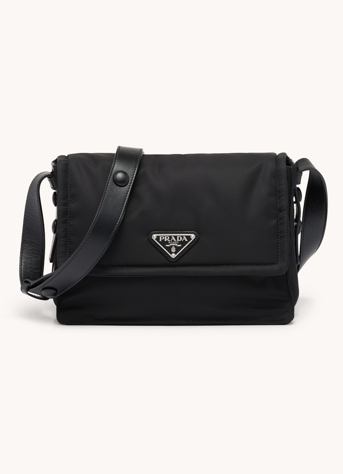 Prada Traveller Re-Nylon Small gewatteerde schoudertas met leren details - voorkant 5 zwart