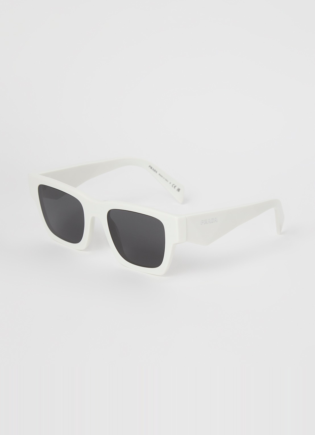 Prada Wayfarer zonnebril PRA06S - voorkant wit