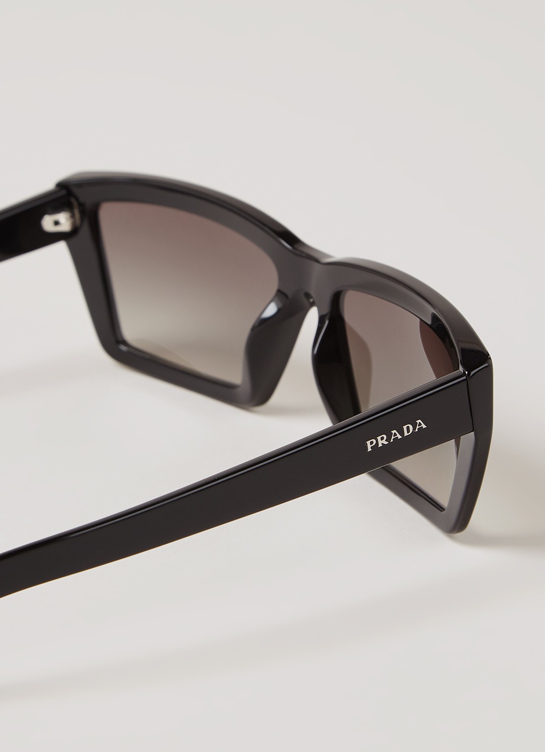 Prada Zonnebril PR04VS - detail 2 zwart
