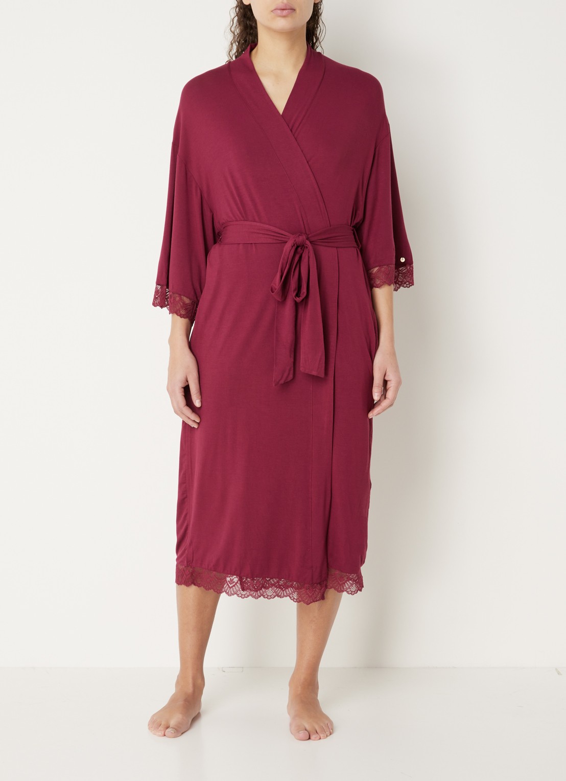 Pretty You Bamboo kimono met details van kant - voorkant 4 bordeauxrood
