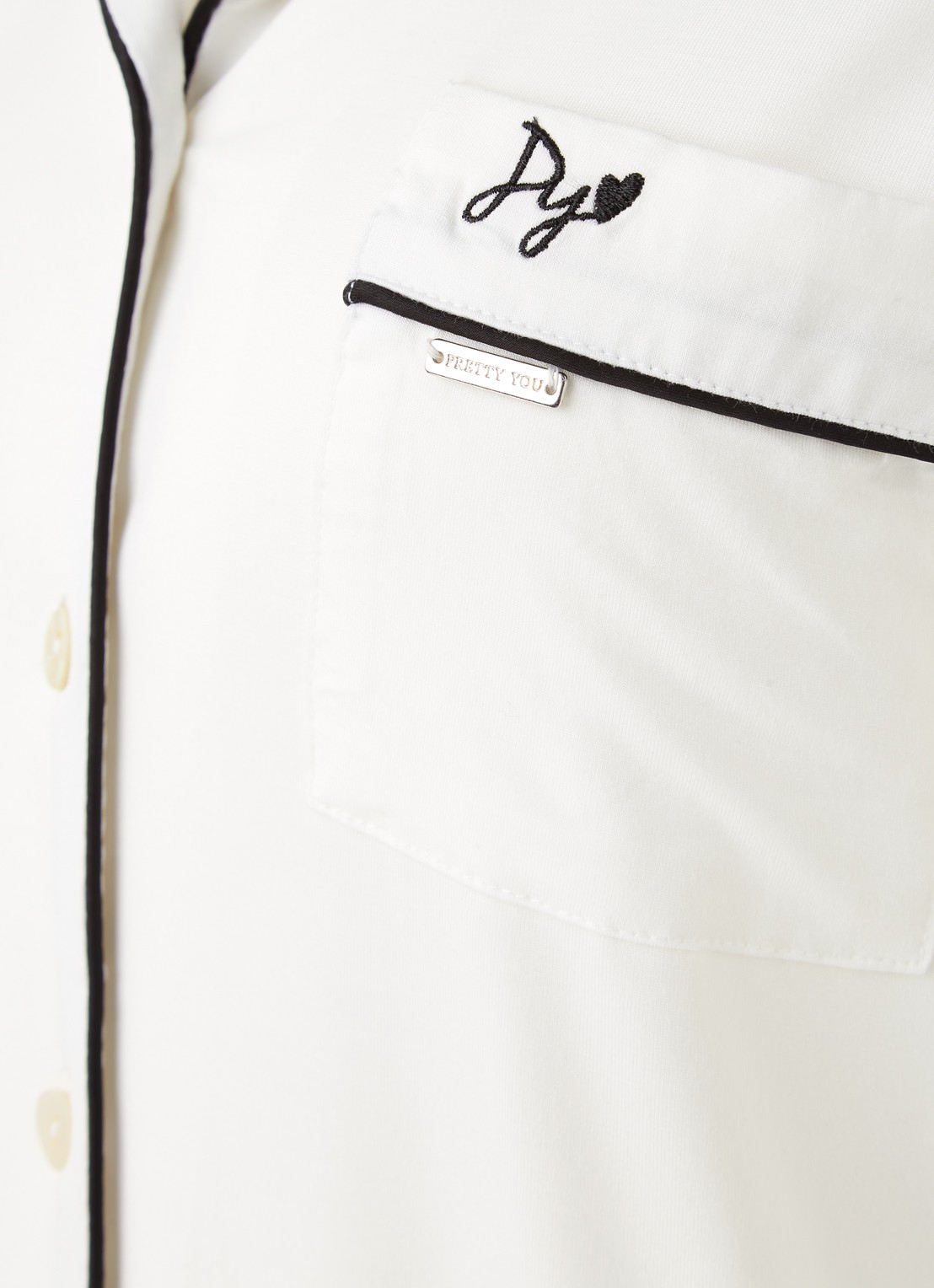 Pretty You Bamboo pyjamaset met contrasterende bies - detail 5 gebroken wit
