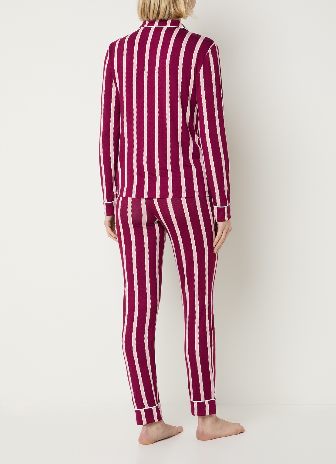Pretty You Bamboo pyjamaset met contrasterende bies - achterkant 4 bordeauxrood