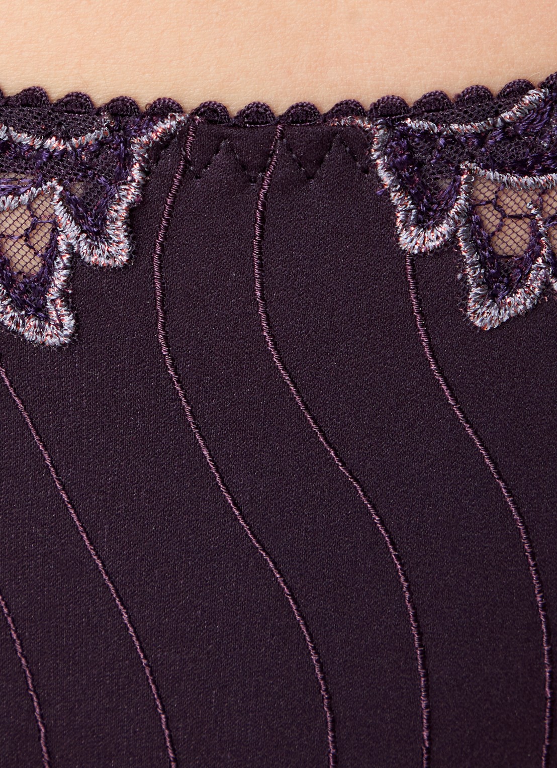 PrimaDonna Deauville slip met kant - detail 3 paars
