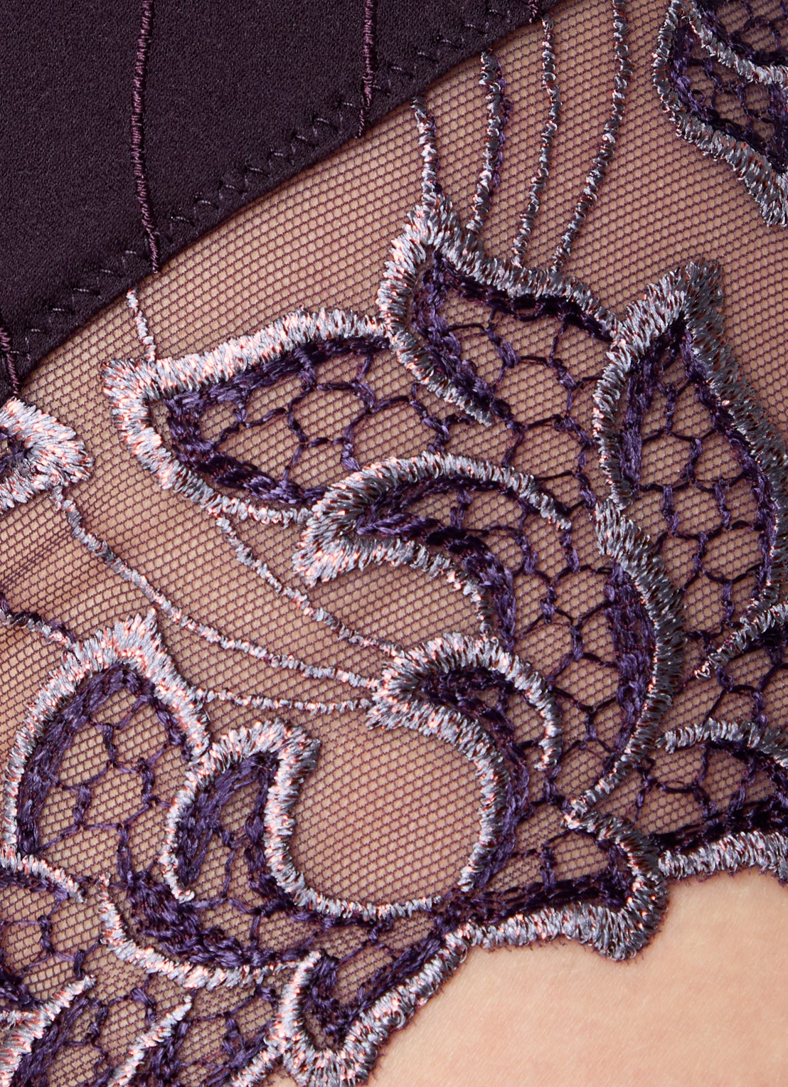 PrimaDonna Deauville tanga met kant - detail 2 paars