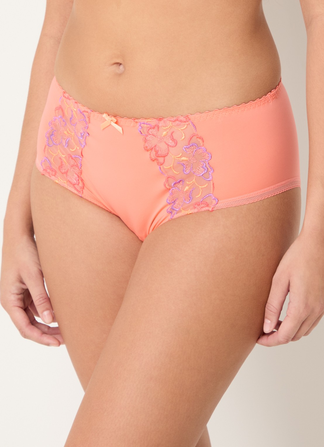 PrimaDonna Devdaha high waisted bikinislip met bloemborduring - detail 3 oranjerood