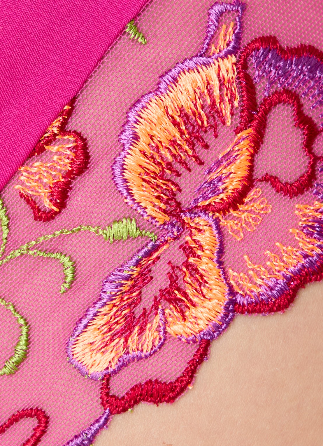 PrimaDonna Devdaha string met kant - detail 2 donkerroze