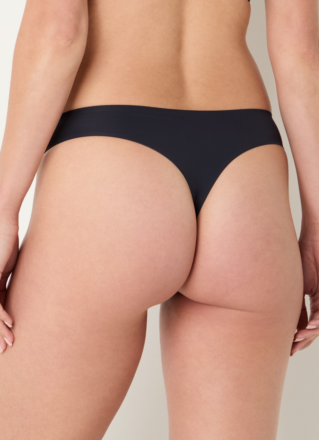 PrimaDonna Figuras naadloze string - achterkant 4 zwart