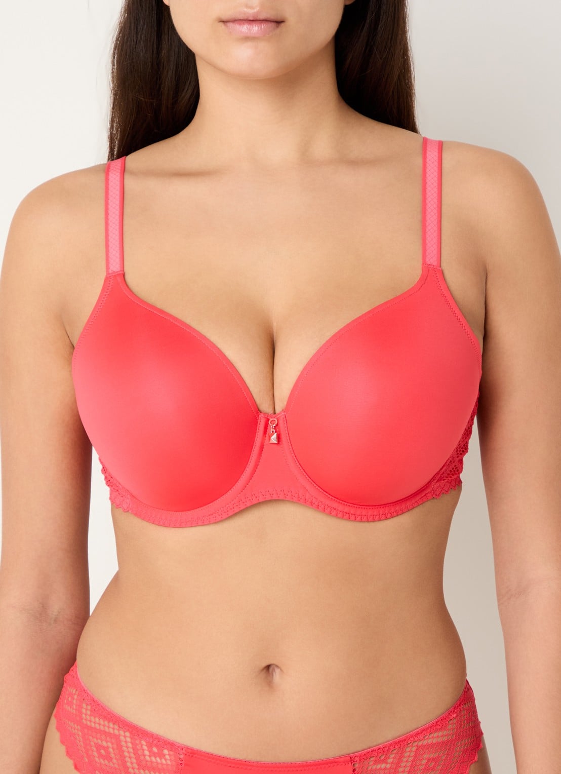PrimaDonna Grace Bay voorgevormde bikinitop met beugel - detail koraalrood