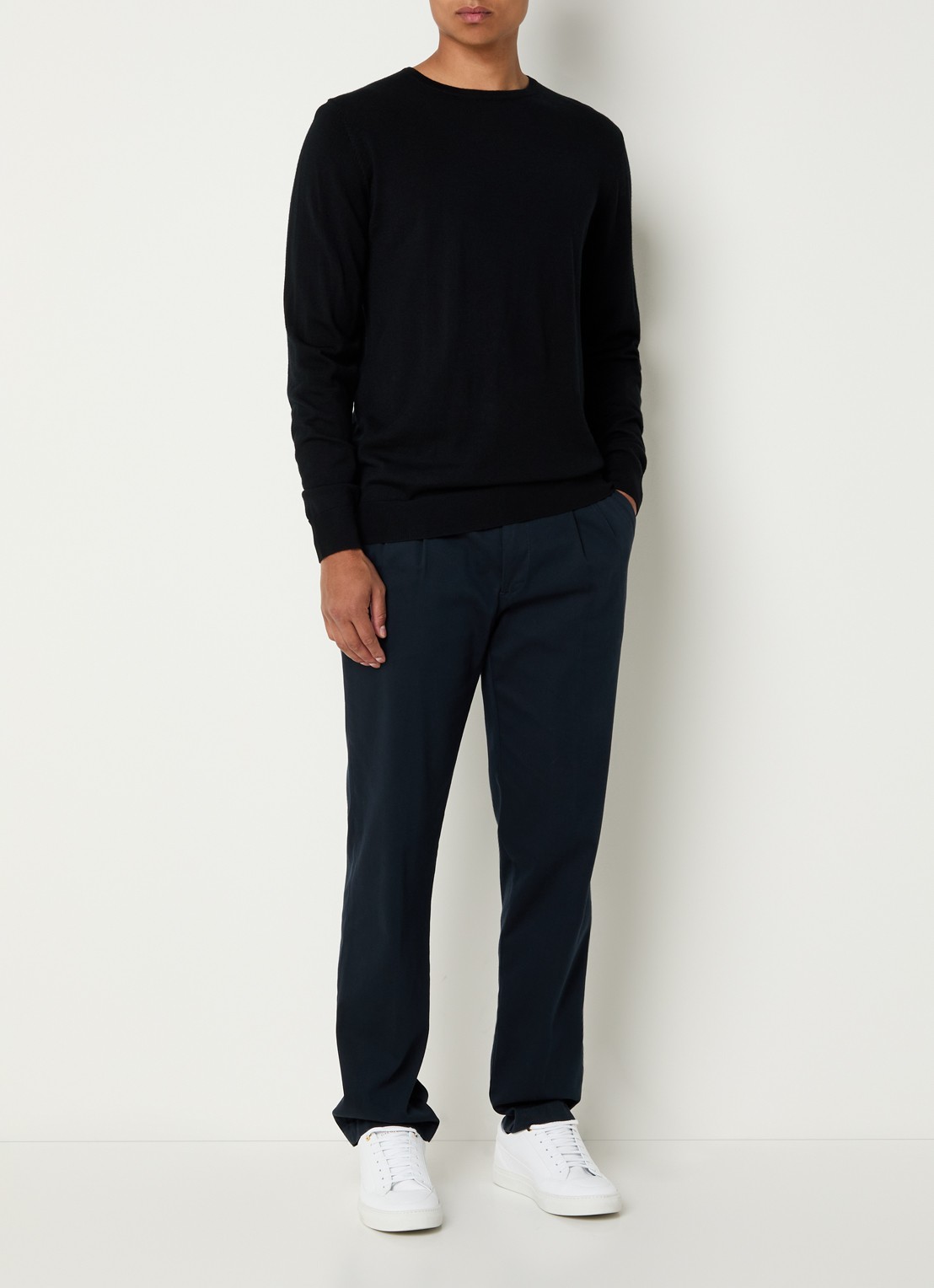 Profuomo Fijngebreide pullover van merino wol - voorkant 2 zwart
