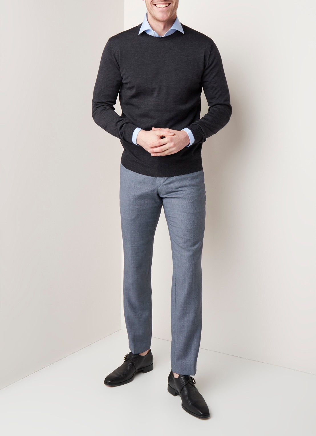 Profuomo Fijngebreide pullover van wol met ronde hals - voorkant 4 antraciet