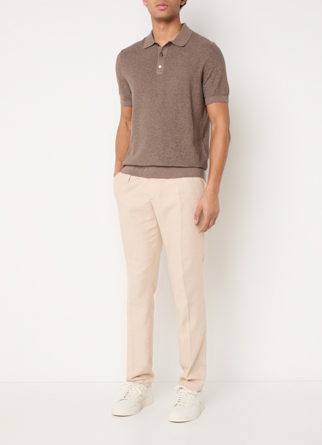Profuomo Fijngebreide slim fit polo in linnenblend  - voorkant 4 lichtbruin