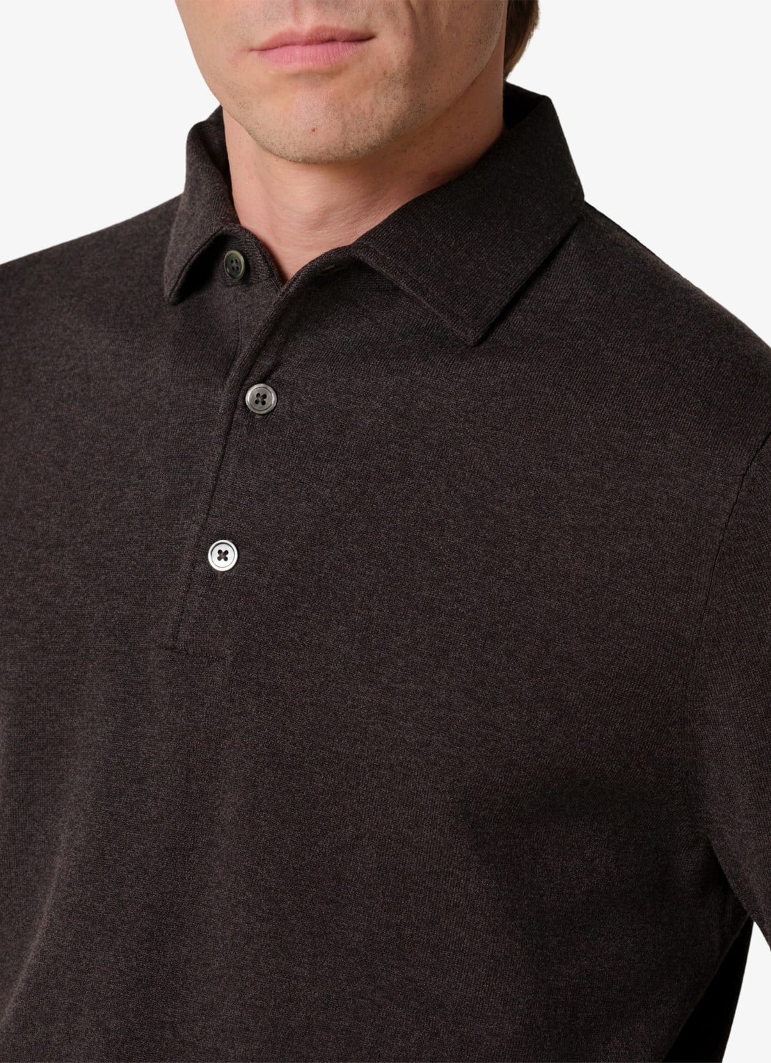Profuomo Fijngebreide trui in wolblend met polokraag - detail 6 donkerbruin