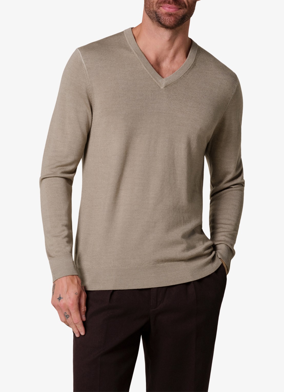 Profuomo Fijngebreide trui van merinowol met V-hals - detail 4 beige