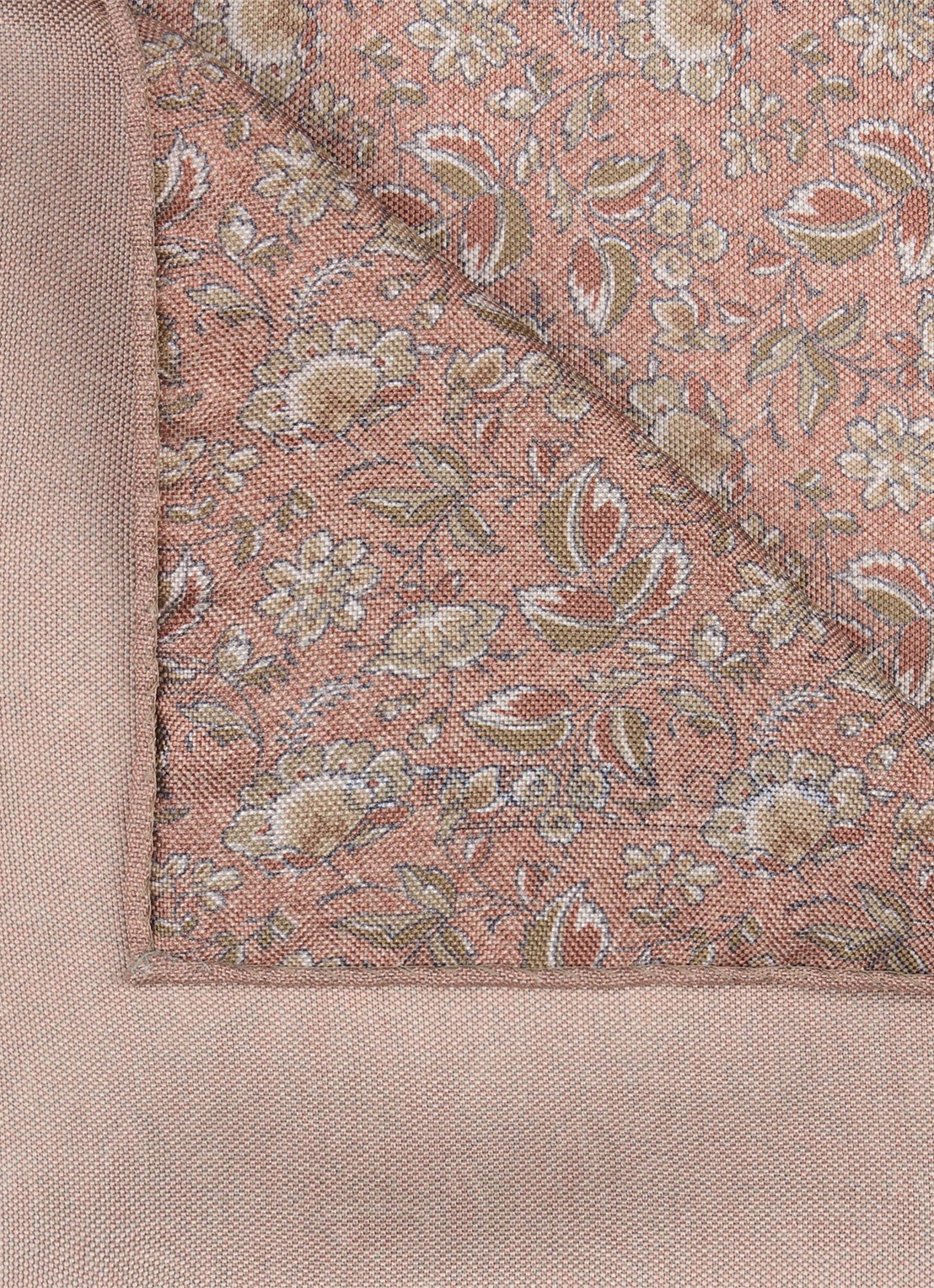 Profuomo Pochet van zijde met print - voorkant donkerroze