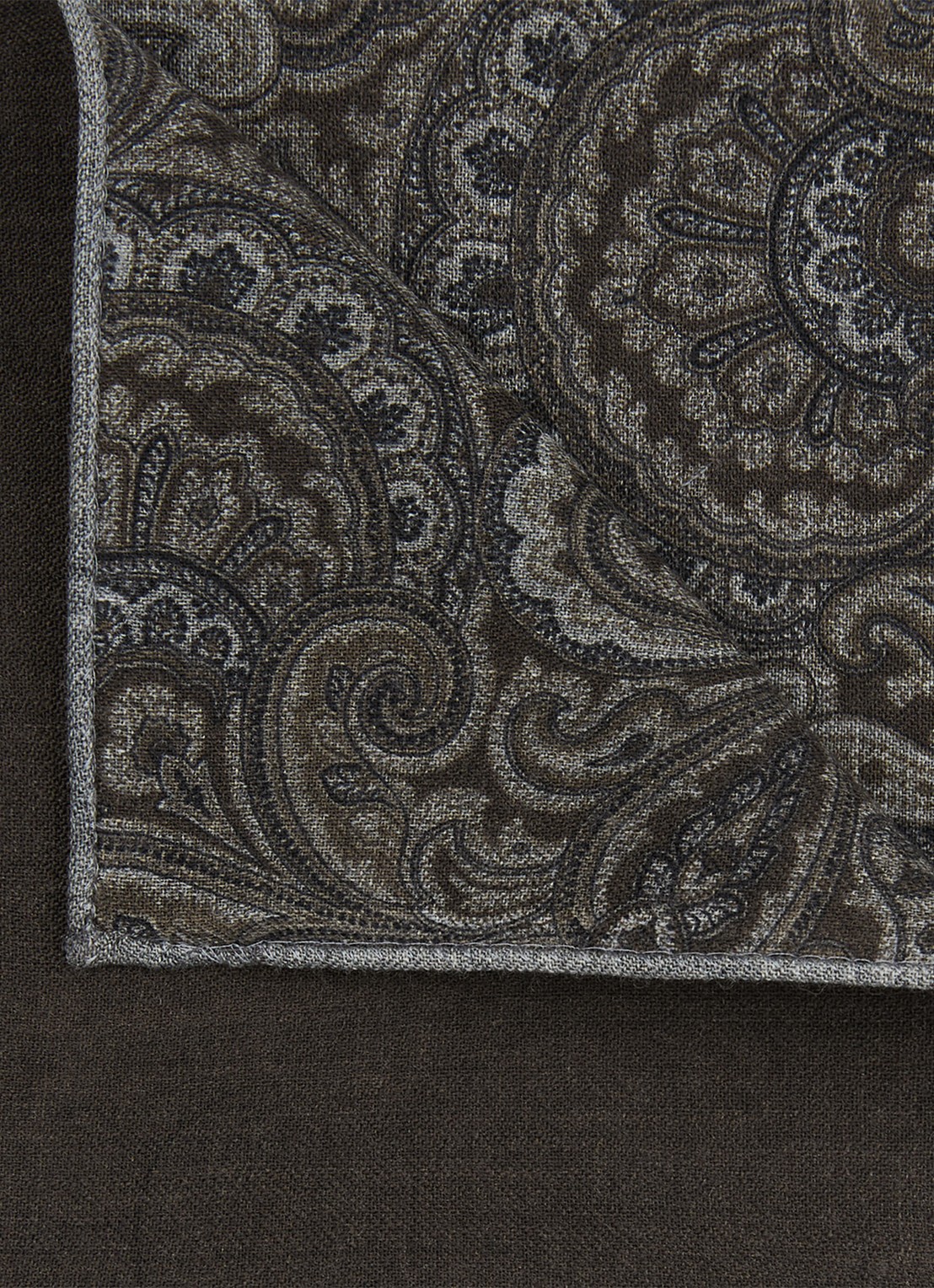 Profuomo Pochet van zijde - detail donkerbruin