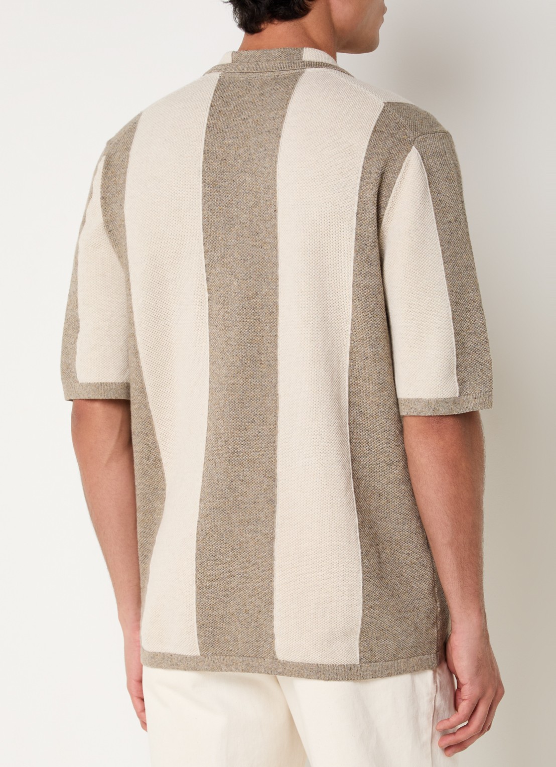 Profuomo Regular fit fijngebreide polo in linnenblend met streepprint - achterkant 4 beige