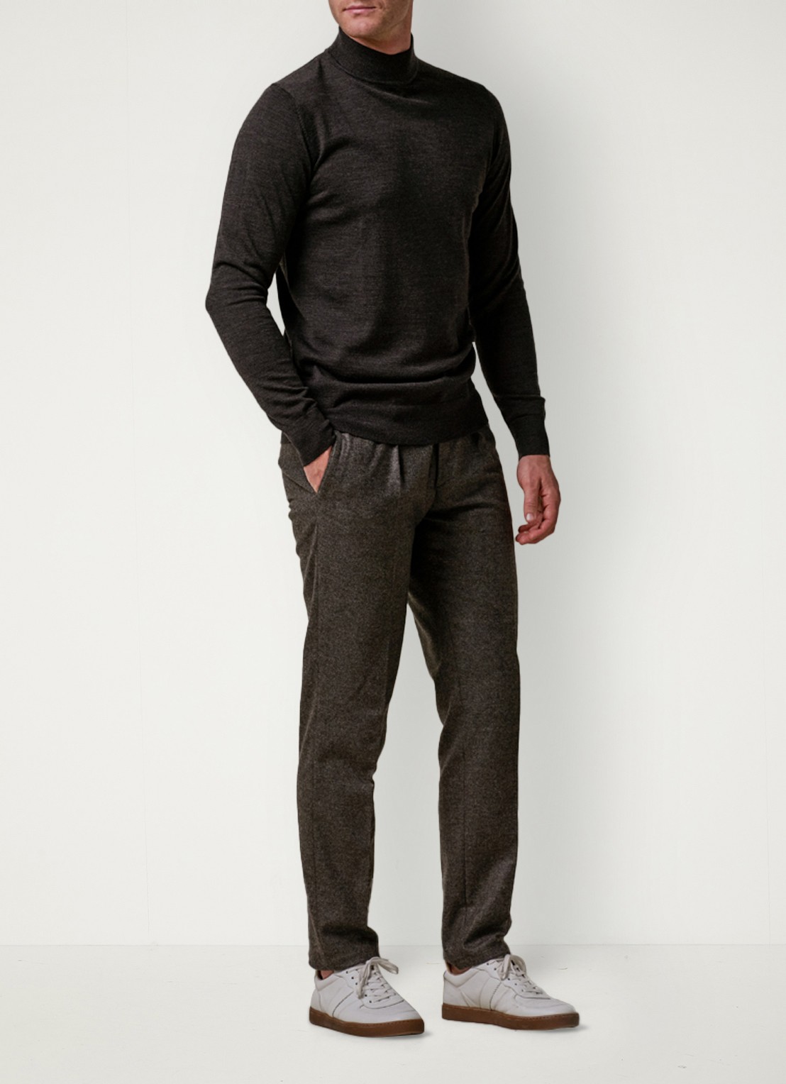 Profuomo Slim fit pantalon in wolblend met steekzakken - voorkant 2 bruin