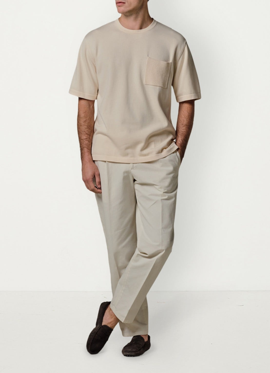 Profuomo T-shirt met borstzak - voorkant 3 gebroken wit