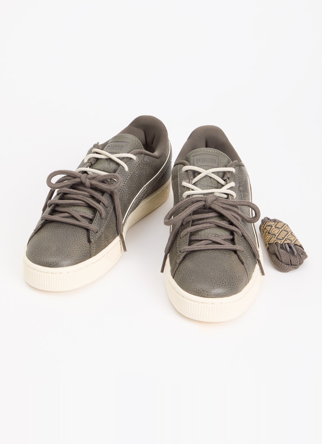 Puma Suede Bloom Dress-Up sneaker van leer - detail 3 grijs