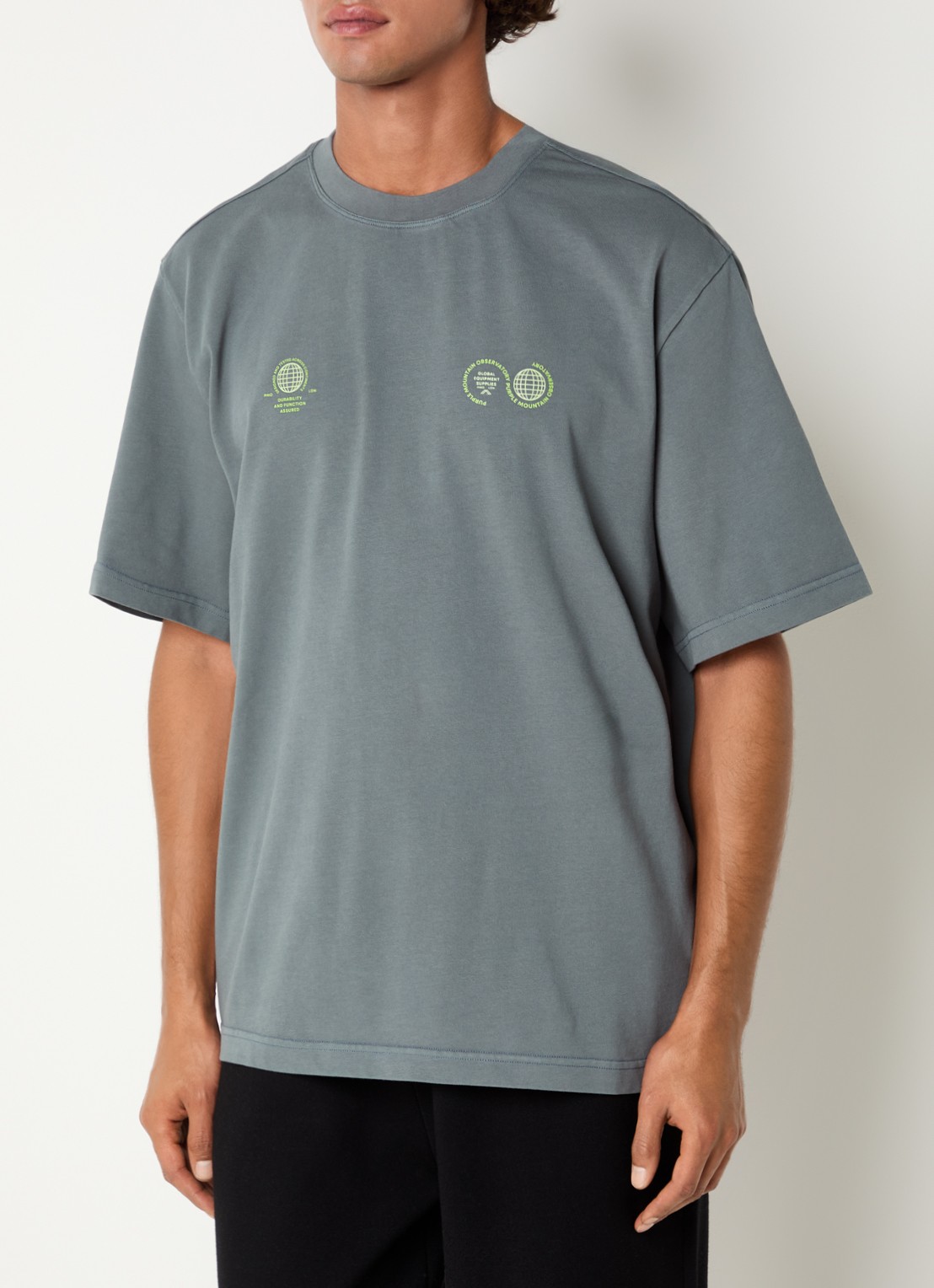 Purple Mountain Observatory Globe T-shirt met logo- en backprint - achterkant 2 blauwgrijs