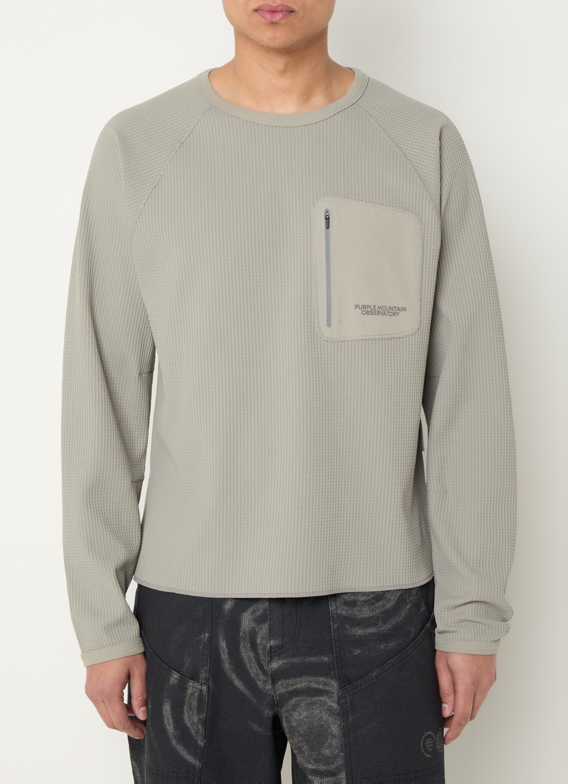 Purple Mountain Observatory Longsleeve met structuur - detail 4 lichtgrijs